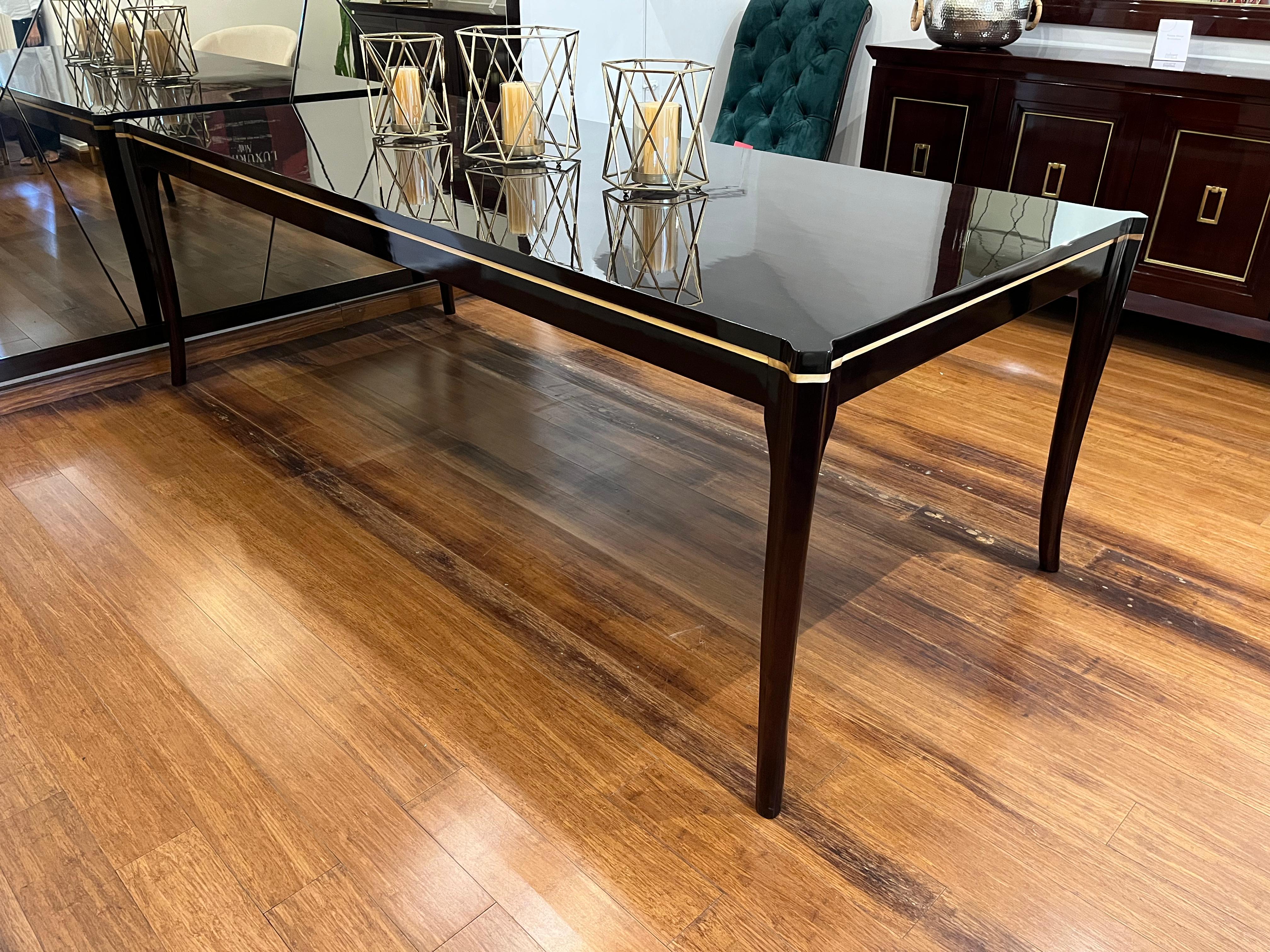 Aberdeen Dining Table