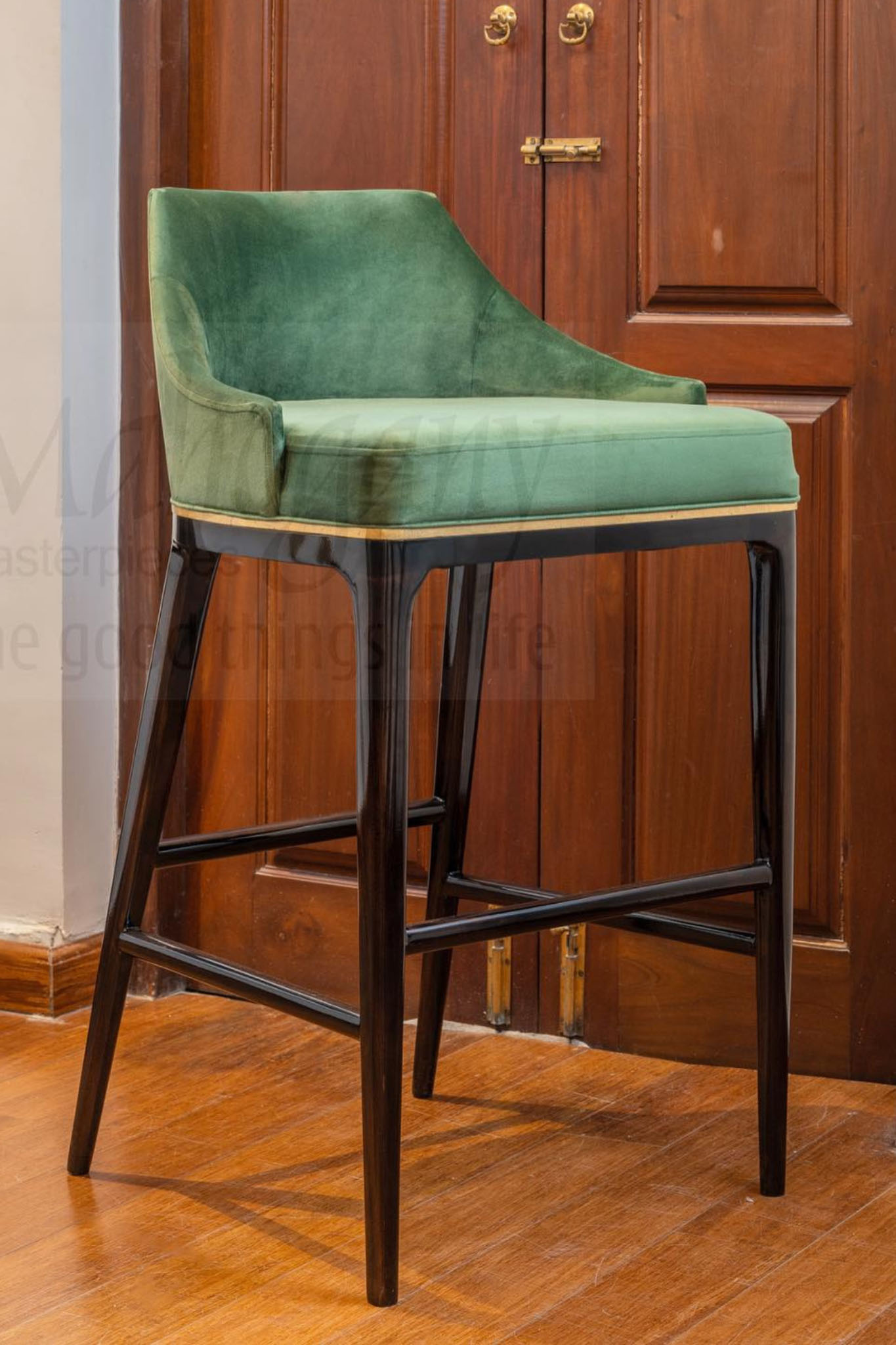 Phoenix Bar Stool