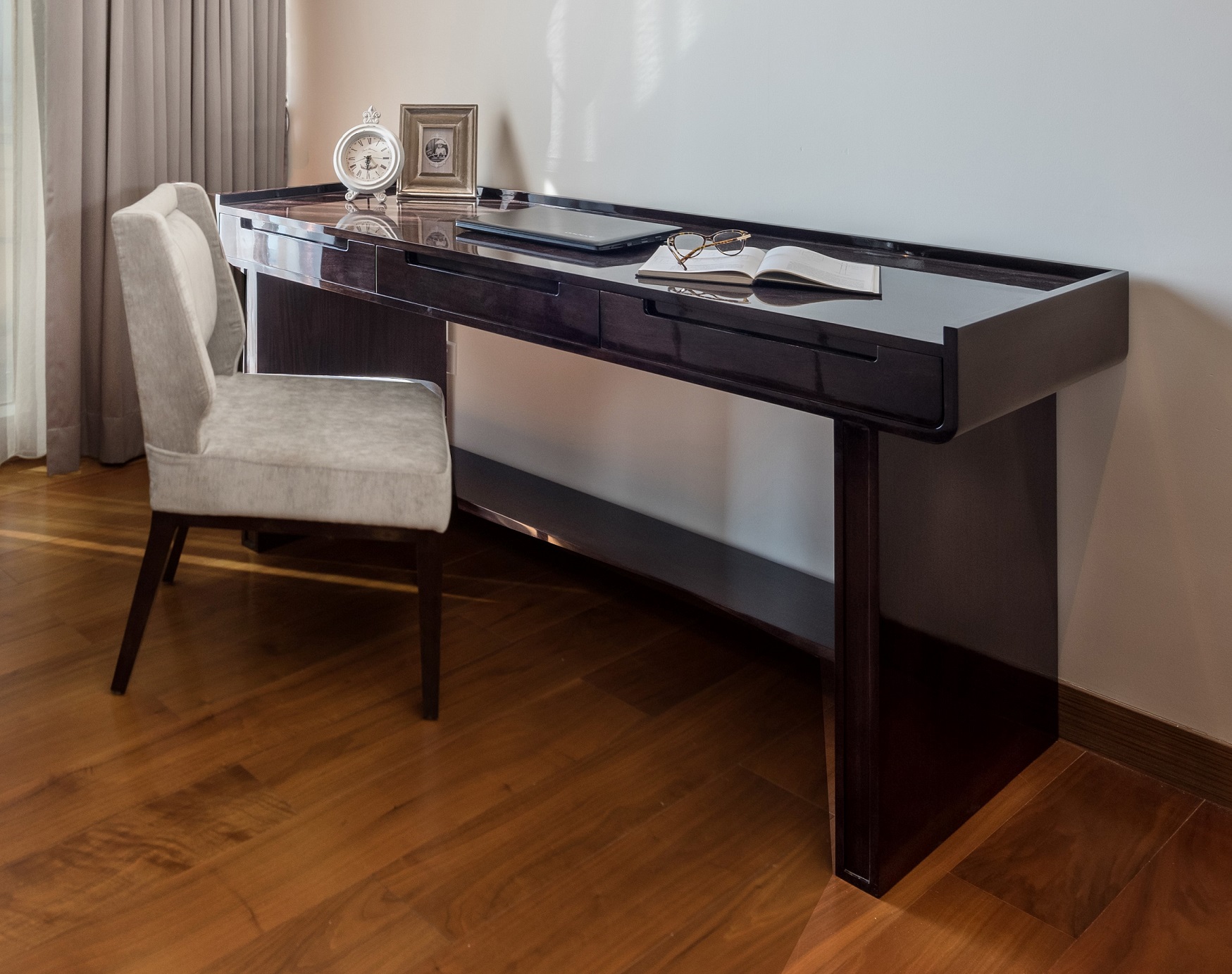 Tracy Home Office Table