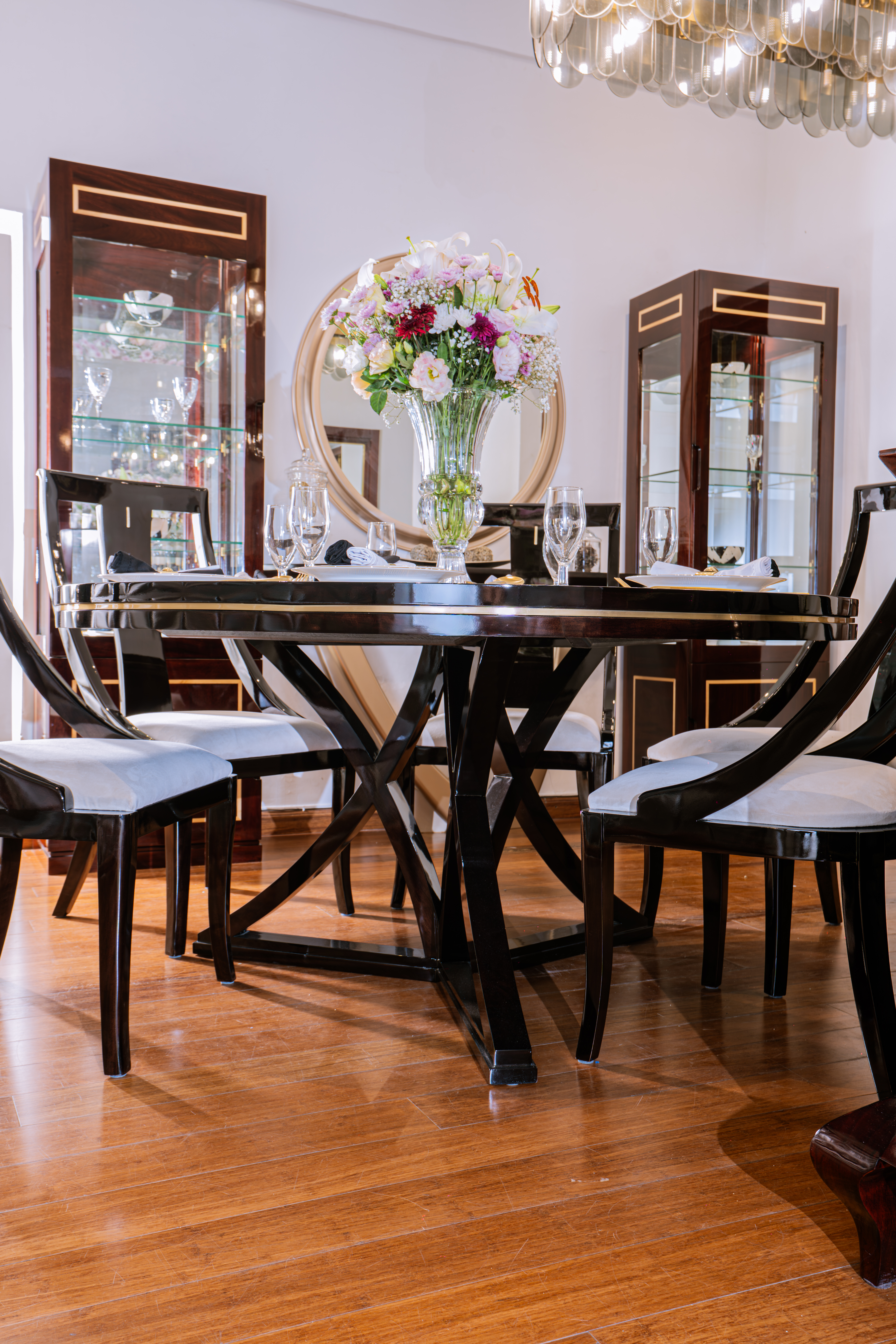 Ashland Dining Table
